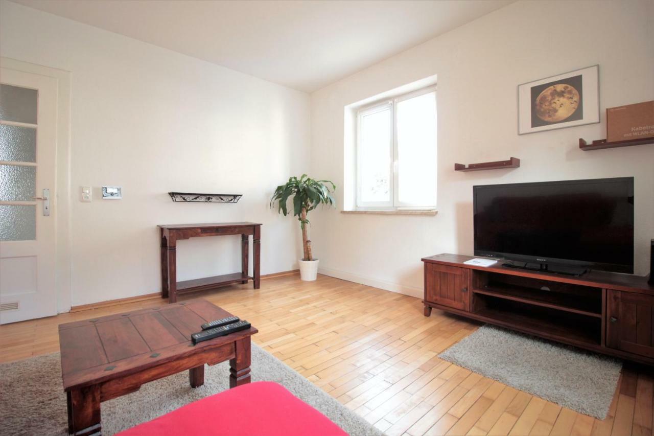 Charming 3-Bedroom Apartment With Parking Lot Würzburg Eksteriør billede