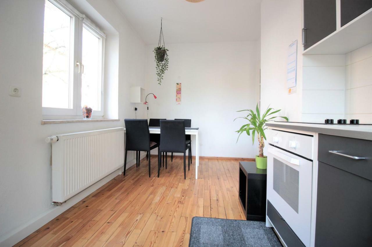 Charming 3-Bedroom Apartment With Parking Lot Würzburg Eksteriør billede