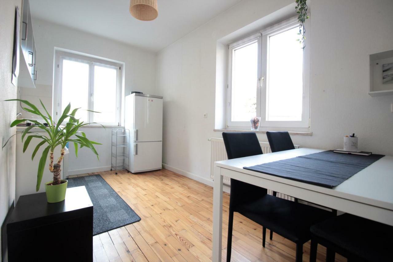 Charming 3-Bedroom Apartment With Parking Lot Würzburg Eksteriør billede