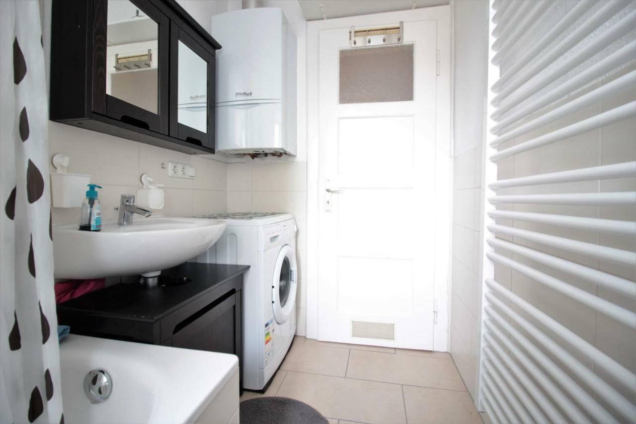 Charming 3-Bedroom Apartment With Parking Lot Würzburg Eksteriør billede